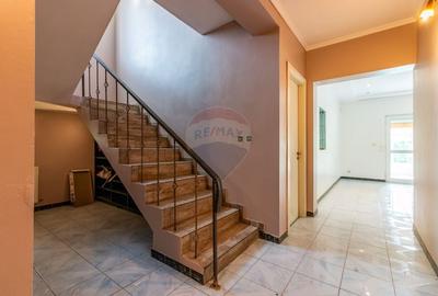 Vila de vanzare Snagov | Piscina, Livada, 8 camere | 3077 mp teren - 20