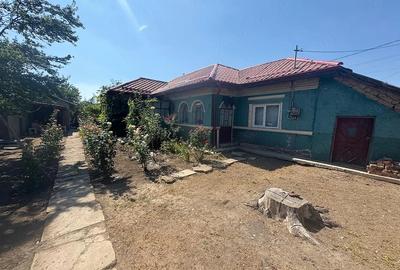 Casă cu Teren 826 Mp în Fundeni