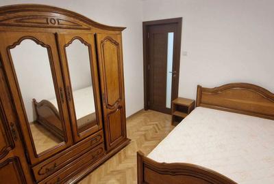 Apartament cu 3 camere decomandat în Central - 2