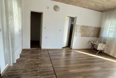 Casă cu 2 camere în Vultureni - 4