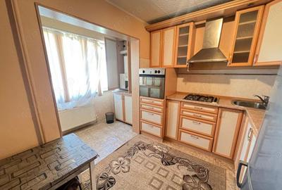 Apartament cu 3 camere decomandat în Lujerului