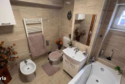 Apartament cu 4 camere în Petros - 3