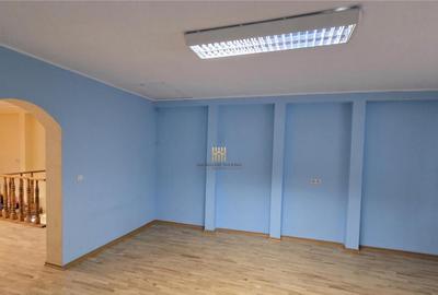 Spatiu 4 Birouri Radauti Ultracentral De Inchiriat 072781718 - 10