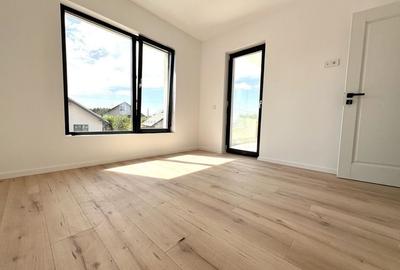 Casă individuală cu 4 camere cu Teren 350 Mp în Miroslava - 2