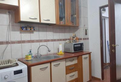 Inch. 2 cam. cf. 1 semid. parter cu balcon de 14 mp., mobilat si utilat, str. Hipodrom - Bariera - 15