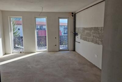 Apartament cu 2 camere, 54 mp si terasa de 75 mp, zona Vivo - 2
