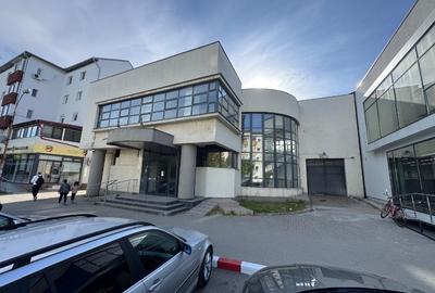Spațiu comercial, de 480 mp, în Vest - 1