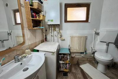 Casă cu 4 camere cu Teren 109 Mp în Central - 1