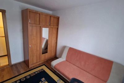 Apartament cu 3 camere decomandat în Soarelui - 2
