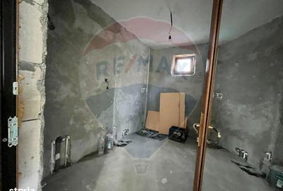 Casă cu 5 camere decomandat cu Teren 1300 Mp în Conțești - 3