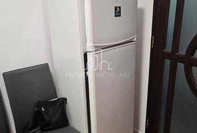 Apartament cu 2 camere decomandat în 7 Noiembrie - 12