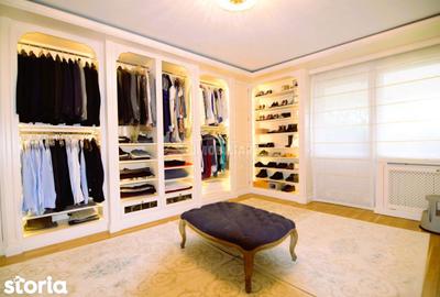 Casă cu 7 camere cu Teren 55 Mp în Central