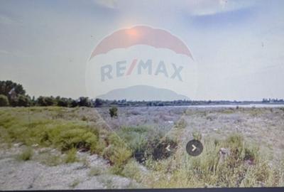 Spațiu comercial, în Sisești