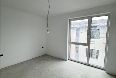 Apartament cu 4 camere în Central