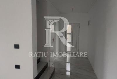Casă cu 4 camere cu Teren 928 Mp în Sânmartin - 14