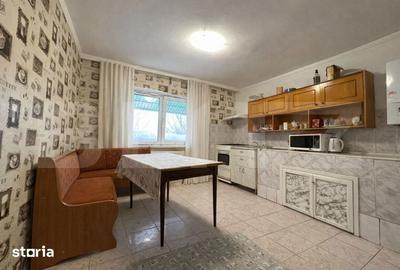 Casă cu 2 camere decomandat cu Teren 171 Mp în Bărăbanț - 1