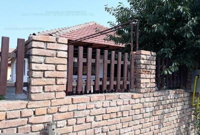 Casă cu 2 camere cu Teren 363 Mp în Central - 1
