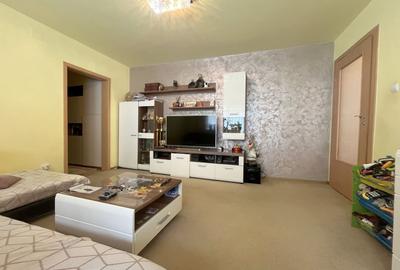 Apartament cu 3 camere semidecomandat, mobilat în Girocului - 2