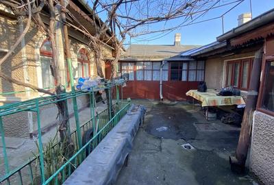 Casă cu 5 camere cu Canalizare în Industriilor - 2