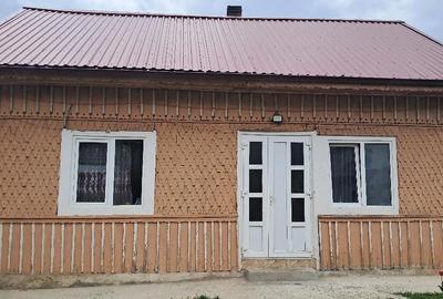 Casă cu Teren 1600 Mp în Burla - 8