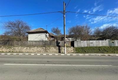 Casă individuală cu 2 camere cu Teren 2900 Mp în Malcoci - 2