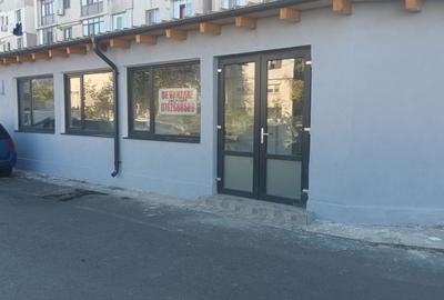 Spațiu comercial, de 82 mp, în Micro 14 - 1