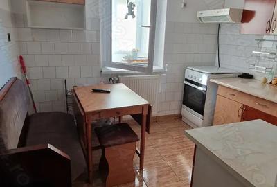 Vand apartament 2 camere, zona centrala - 2