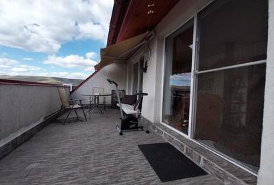 Apartament 4 camere 94 mp+terasa 17 mp Floresti central - 10