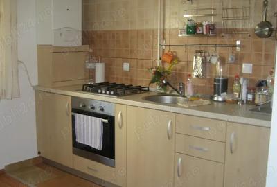 Inchiriem apartament decomandat, 2 camere - 1