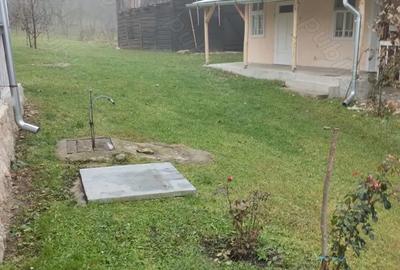 Casă cu 4 camere în Aluniș - 1