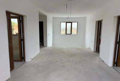 PROPRIETAR CASA LA PARTA 10 km deTIMISOARA.constructie 2023. toate utilitatile. - 2