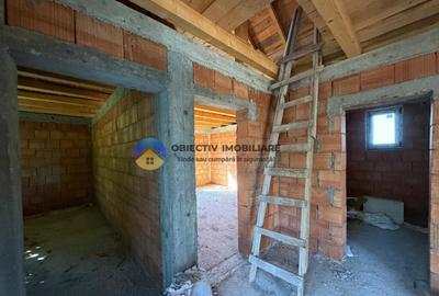 Casa + Teren de vanzare Zona Ciritei/An constructie 20 - 3