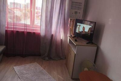 Garsonieră decomandată în Apărătorii Patriei