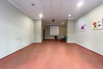 Spațiu  de închiriat -Piața Unirii - 12