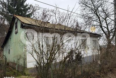 Casă cu 3 camere cu Canalizare în Central - 2