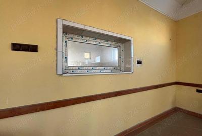 Spațiu comercial, de 250 mp, în Central