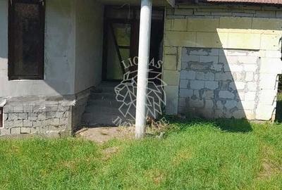 Casă individuală cu 6 camere cu Canalizare în Posmuș - 2