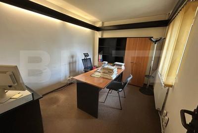 Apartament cu 5 camere semidecomandat, mobilat în Canta - 1