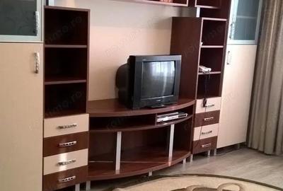 Apartament cu 2 camere decomandat în P-ța Alba Iulia