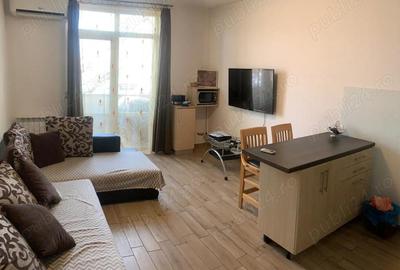 Apartament cu 3 camere decomandat în Rogerius