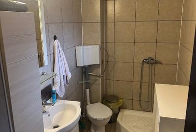 Casă individuală cu 8 camere cu Teren 418 Mp în Periferie - 11