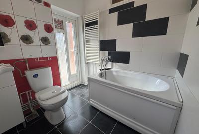 Casa cu 4 camere Bucium - 10