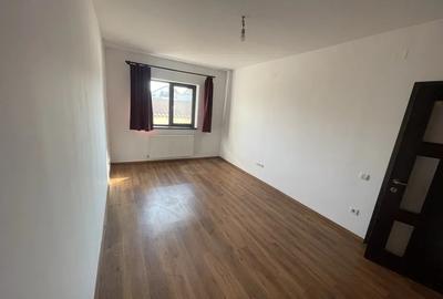 CASĂ DUPLEX DE VANZARE IN SĂNPETRU, STR. PRIMĂVERII - 93MP + MANSARDĂ - 4