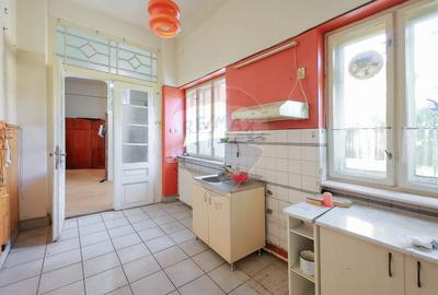 Apartament cu 4 camere semidecomandat în Central - 19