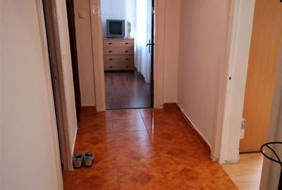 Apartament cu 2 camere decomandat în Drumul Taberei - 3