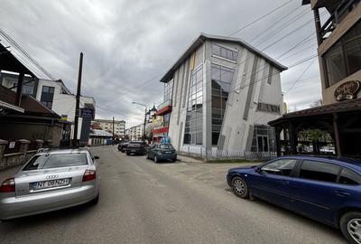 Apartament cu 3 camere decomandat în Central - 2