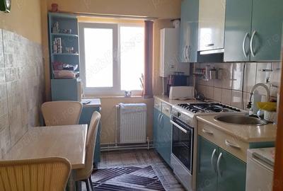 Apartament cu 3 camere semidecomandat în Fălticeni - 3