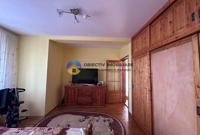 Casa cu priveliste spectaculoasa spre munte - Piatra Neamt - 18
