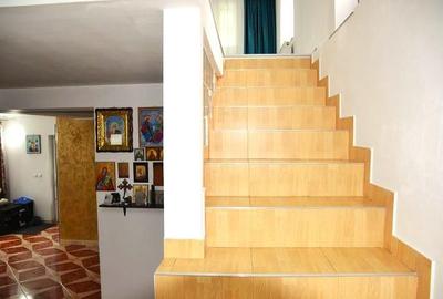 Casă cu 4 camere cu Teren 452 Mp în Exterior Nord - 6