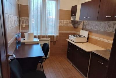 Apartament cu 2 camere semidecomandat în Ultracentral